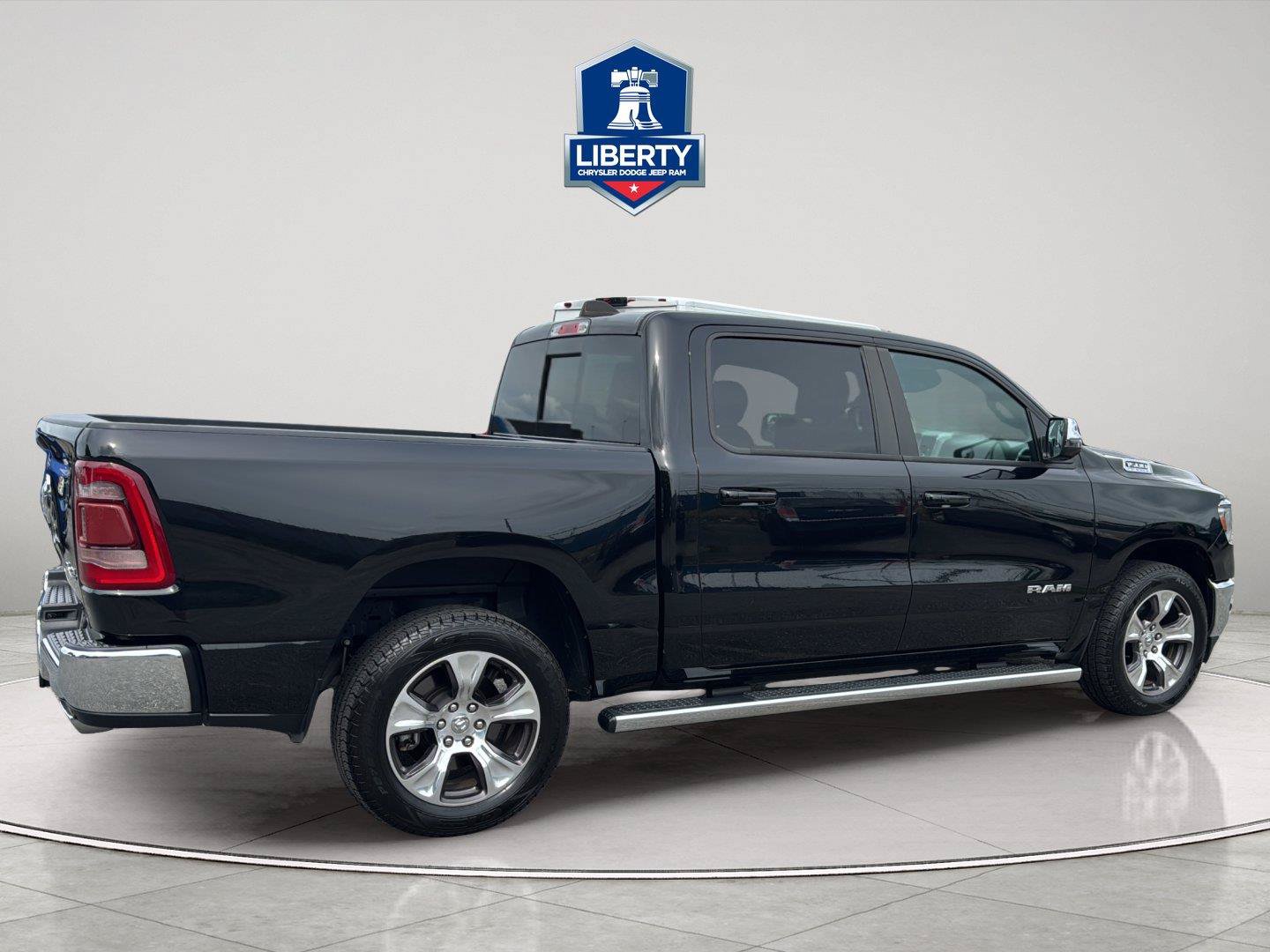 Used 2023 RAM 1500 Laramie AWD/4WD image 12