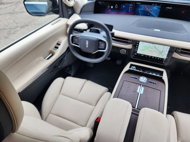 New 2027 Lincoln Navigator Reserve AWD/4WD image 10