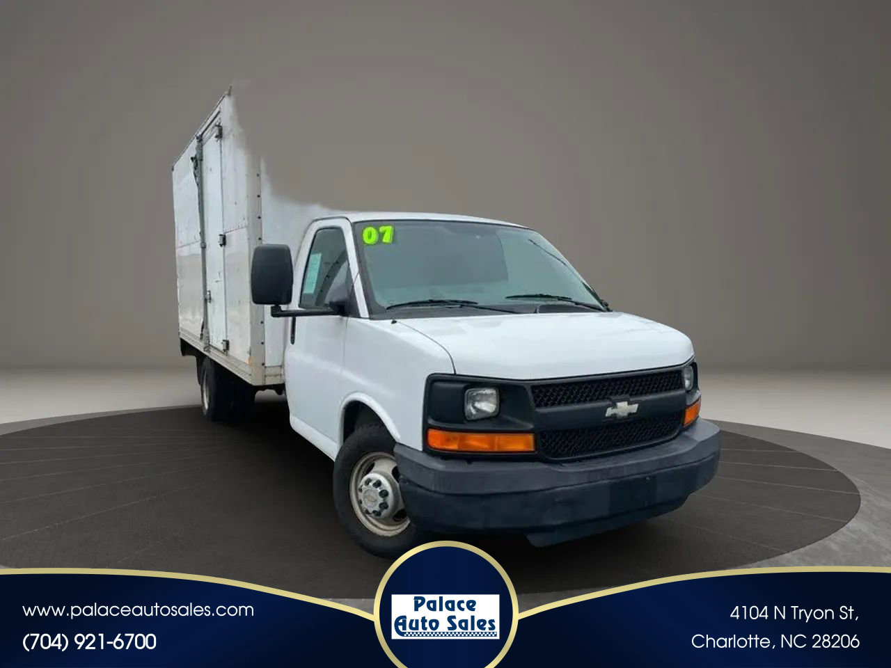 Used 2007 Chevrolet Express 3500 image 1