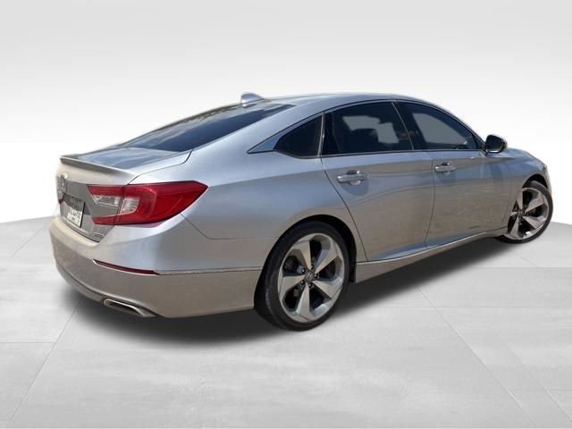 Used 2018 Honda Accord Touring image 7