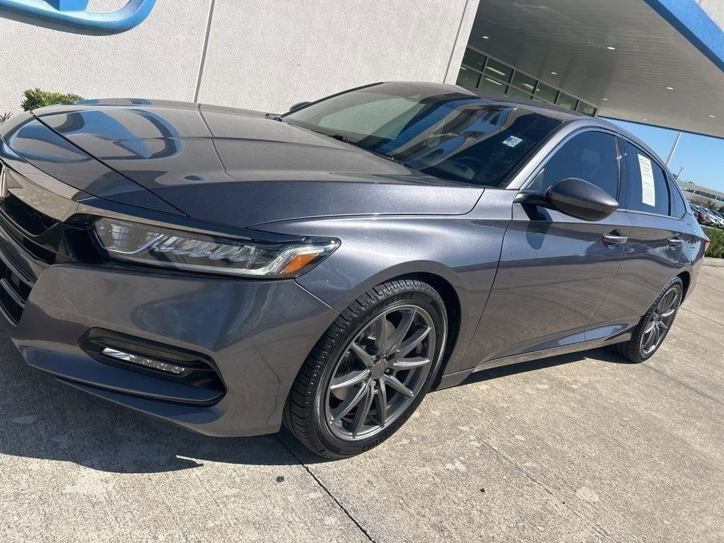 Used 2018 Honda Accord Sport image 4