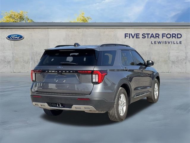 Used 2025 Ford Explorer Active w/ Active Comfort Package image 4
