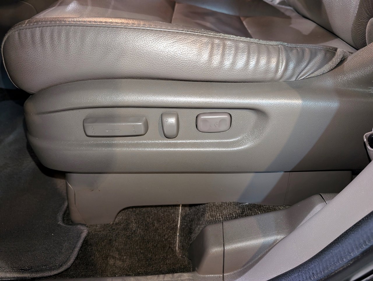 Used 2014 Honda Odyssey EX-L image 18