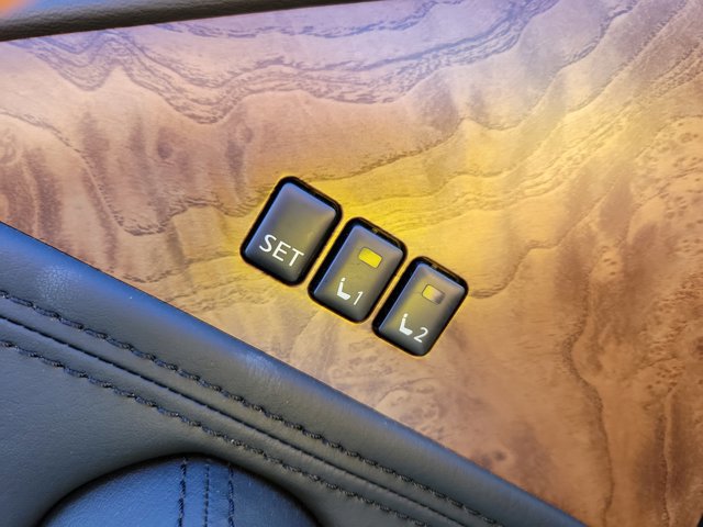 Certified 2022 Nissan Armada SL w/ Captain's Chairs Package image 25