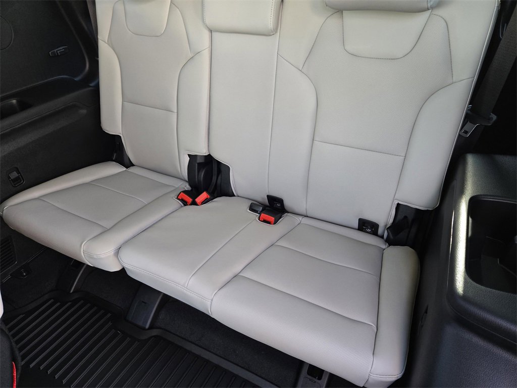 New 2025 Kia Telluride S image 21