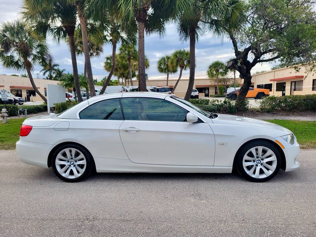 Used 2012 BMW 328i Convertible image 6