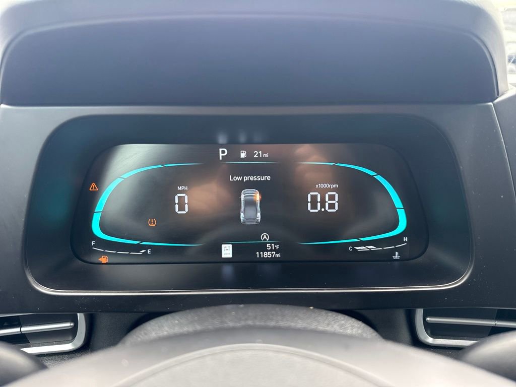 Used 2025 Hyundai Elantra SE image 17