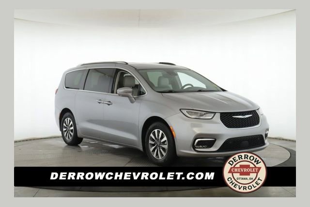 Used 2021 Chrysler Pacifica Touring-L