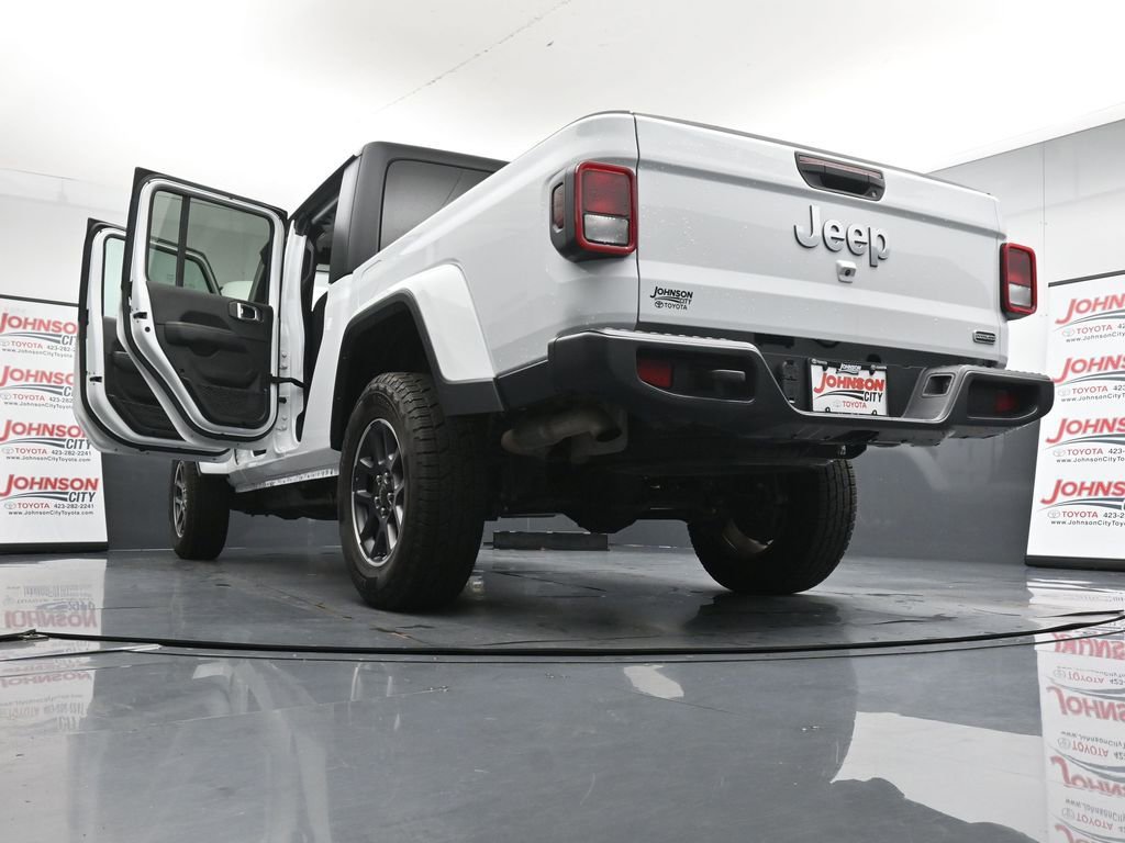 Used 2023 Jeep Gladiator Overland AWD/4WD image 41