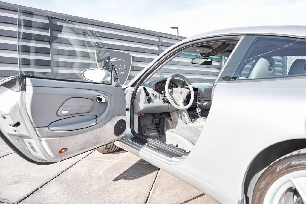 Used 2002 Porsche 911 Carrera image 29