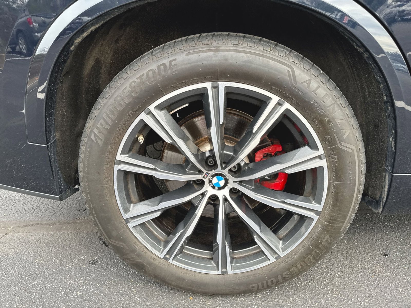 Used 2023 BMW X5 xDrive40i w/ M Sport Package image 31