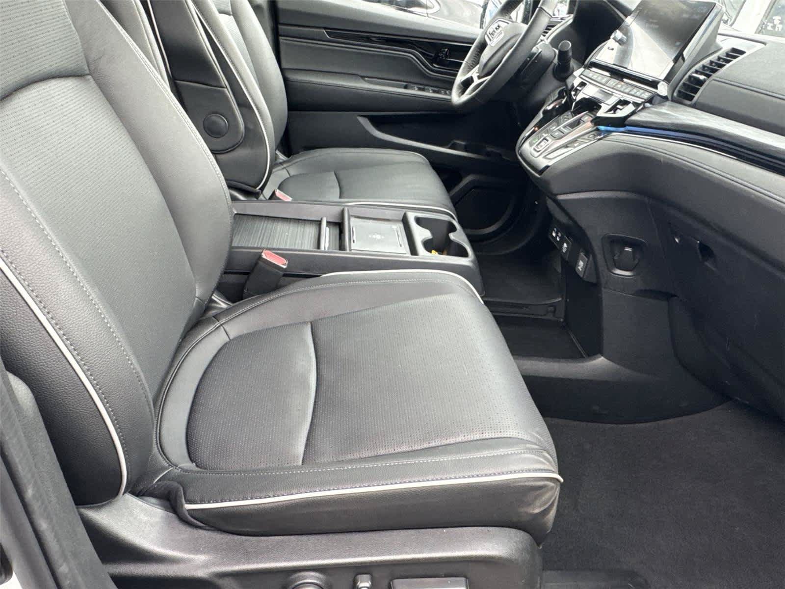 Used 2026 Honda Odyssey Elite image 17