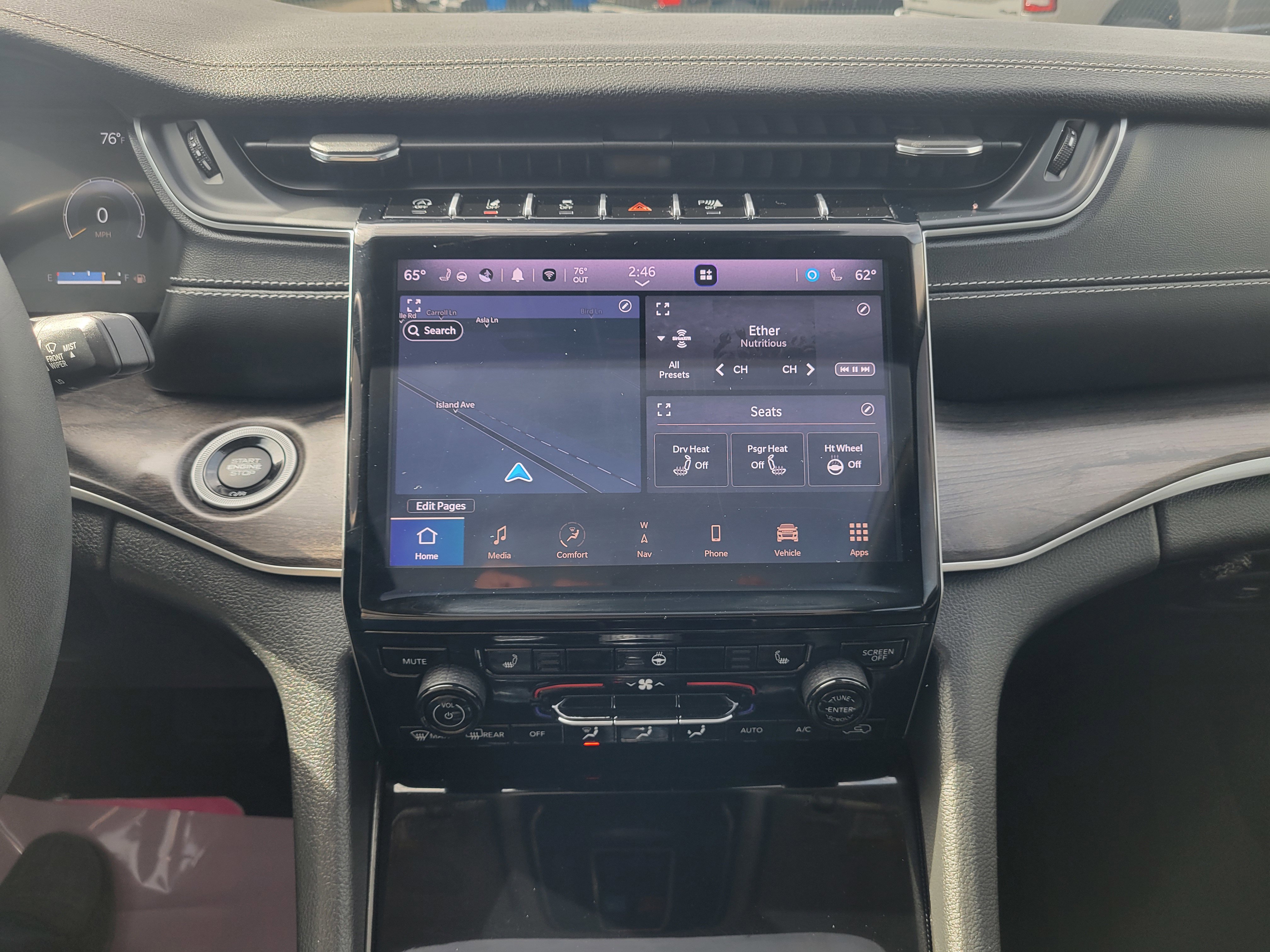 Used 2024 Jeep Grand Cherokee L Limited image 26