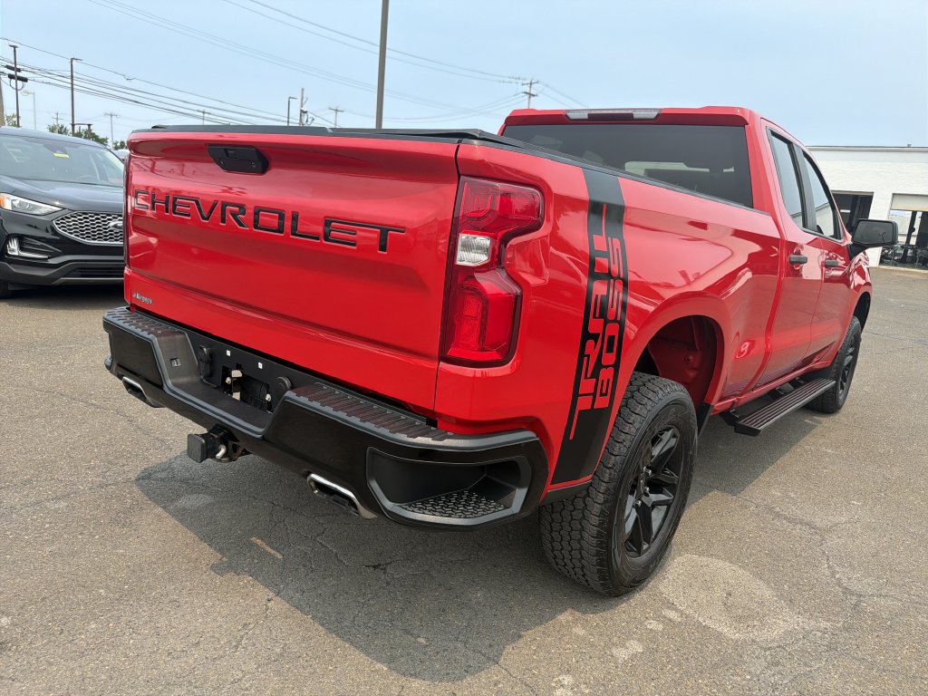 Used 2019 Chevrolet Silverado 1500 Custom Trail Boss AWD/4WD image 5