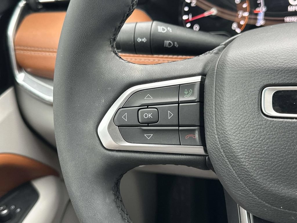 Used 2024 Jeep Compass Limited AWD/4WD image 22