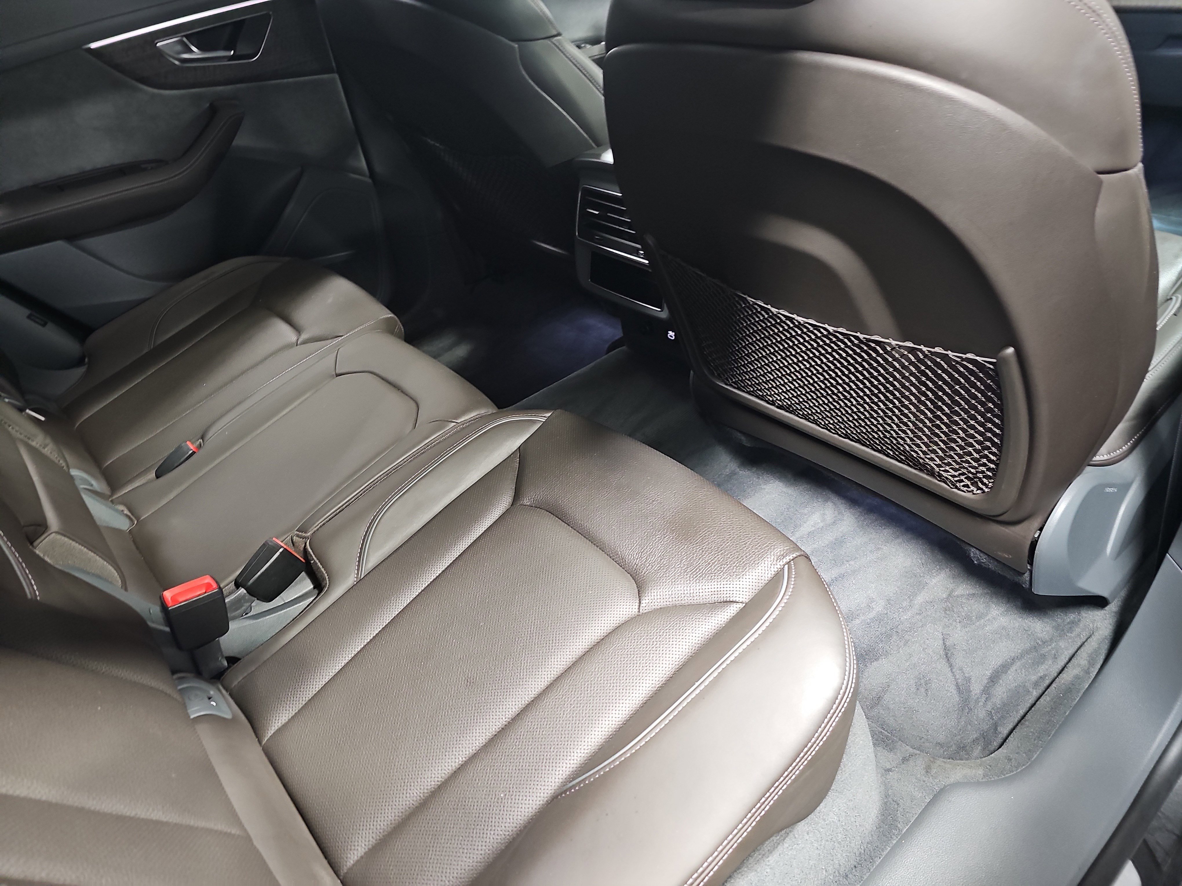 Used 2021 Audi Q8 Prestige image 11