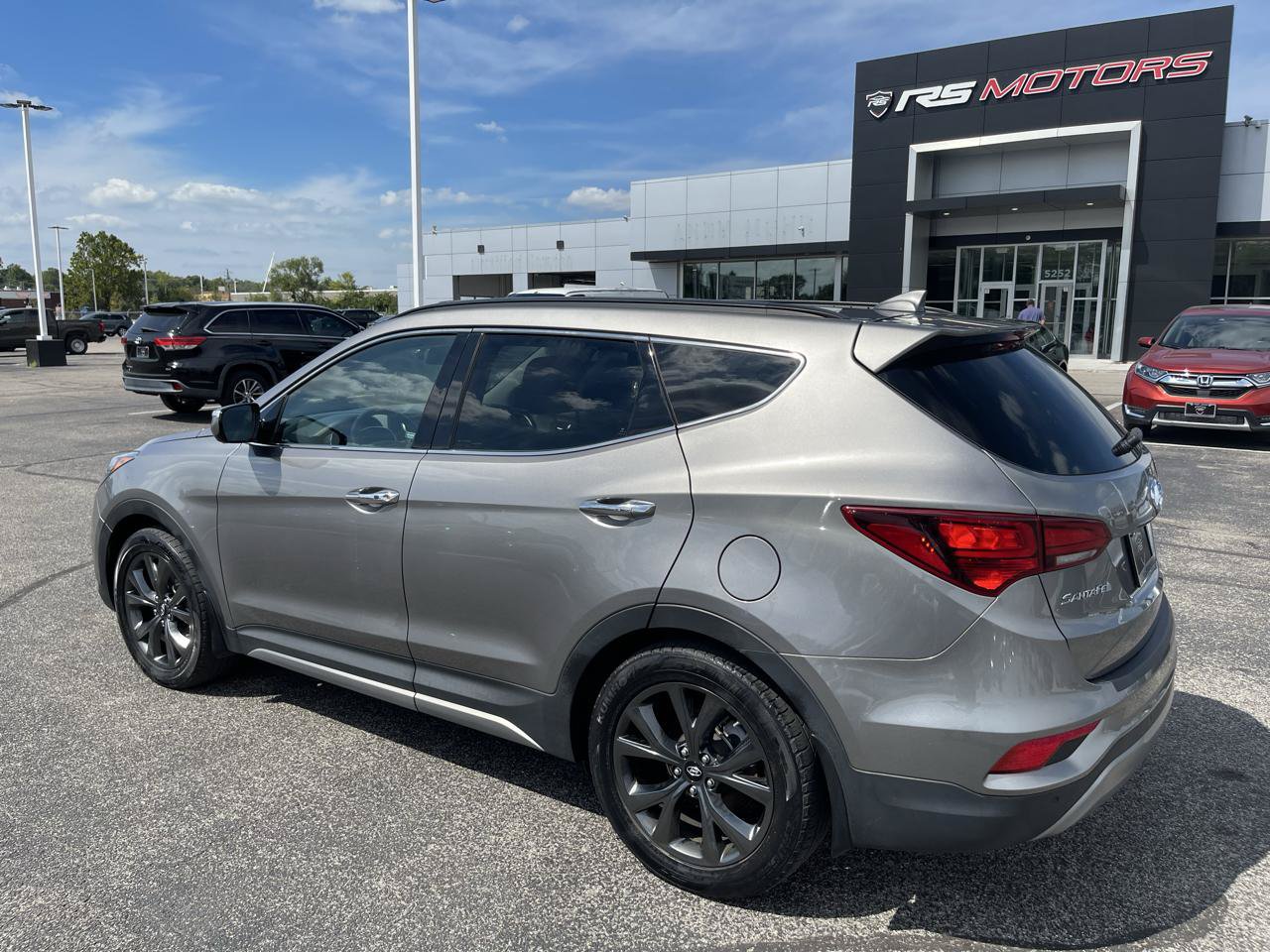 Used 2017 Hyundai Santa Fe Sport w/ 2.0T Ultimate Tech Package 05 FWD image 3