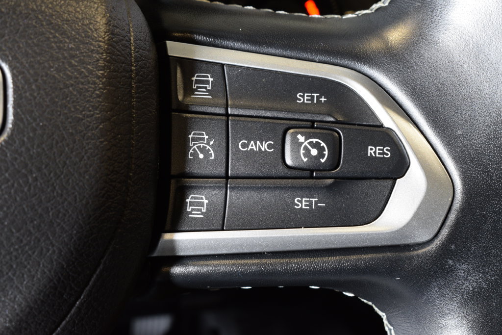 Used 2022 Jeep Compass High Altitude AWD/4WD image 21