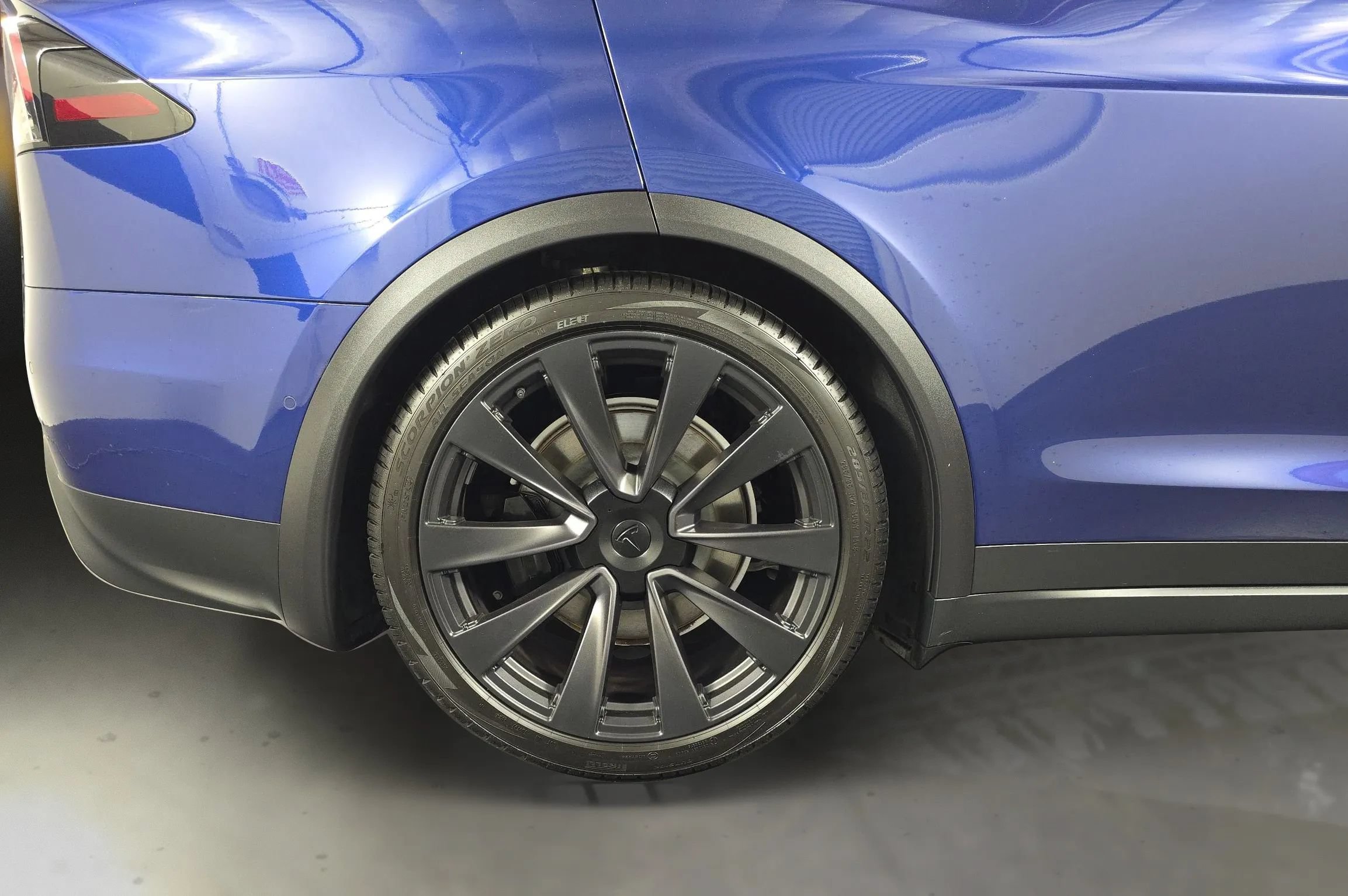 Used 2023 Tesla Model X AWD/4WD image 18