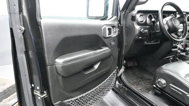 Used 2020 Jeep Gladiator Overland AWD/4WD image 21