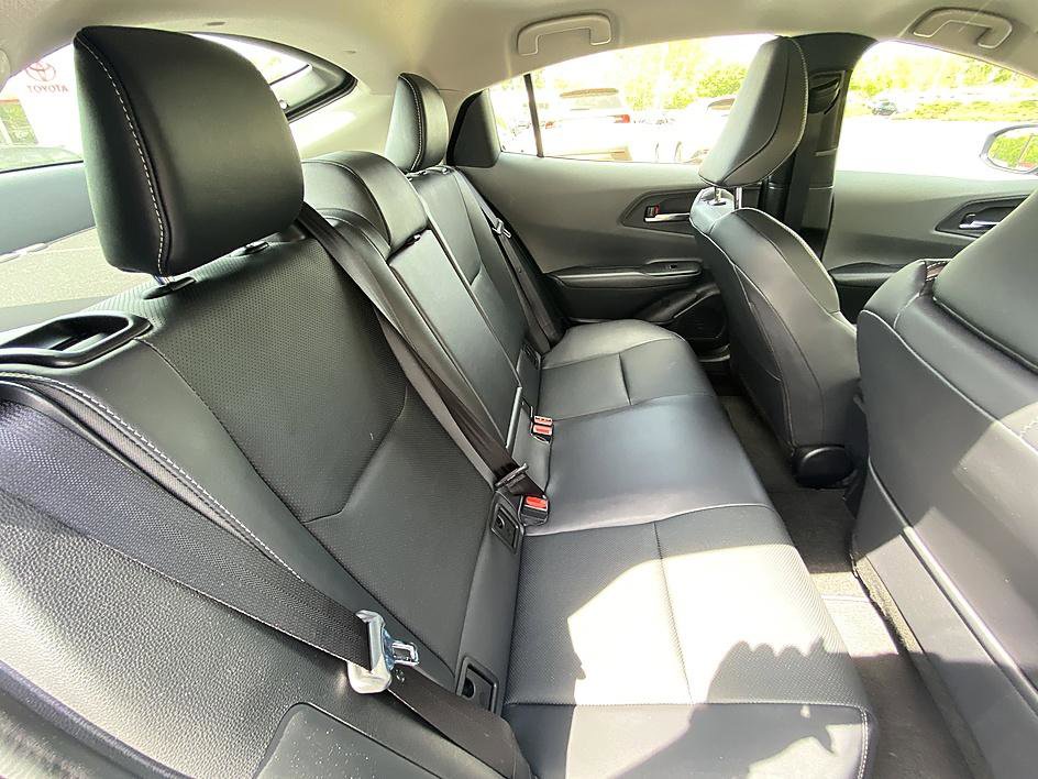 Used 2025 Toyota Prius XLE FWD image 18