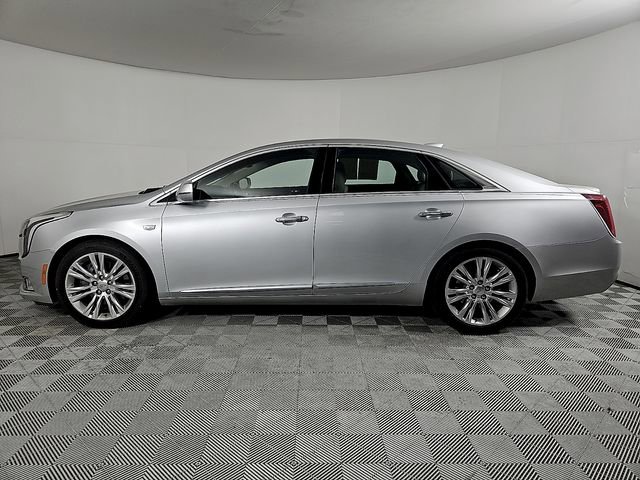 Used 2018 Cadillac XTS Luxury image 7