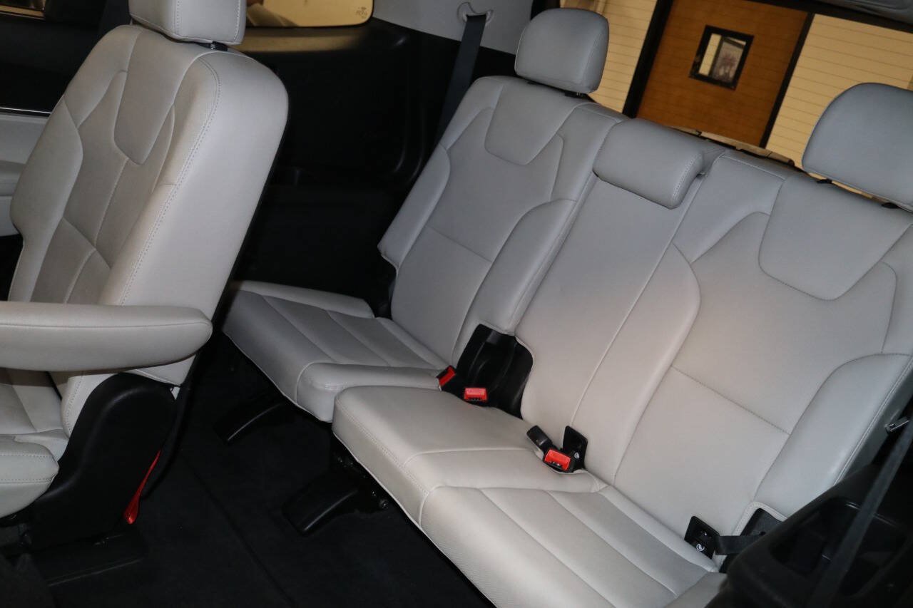 Used 2021 Kia Telluride EX w/ EX Premium Package AWD/4WD image 16