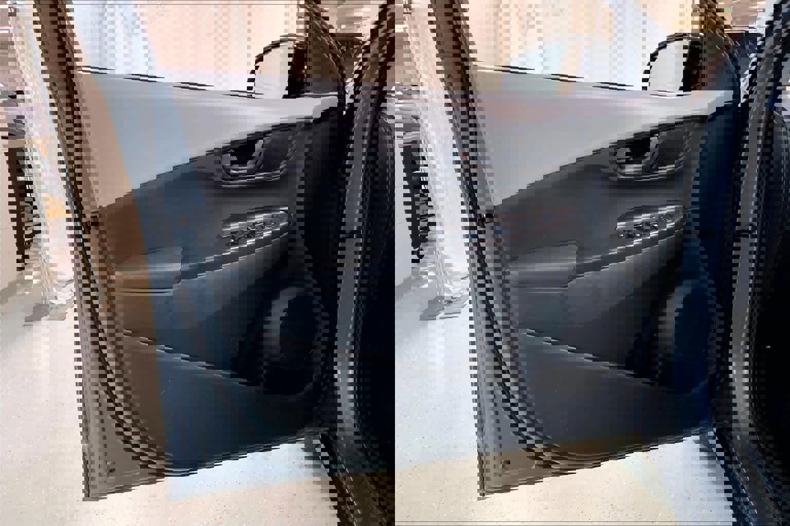 Used 2020 Hyundai Kona SEL image 21