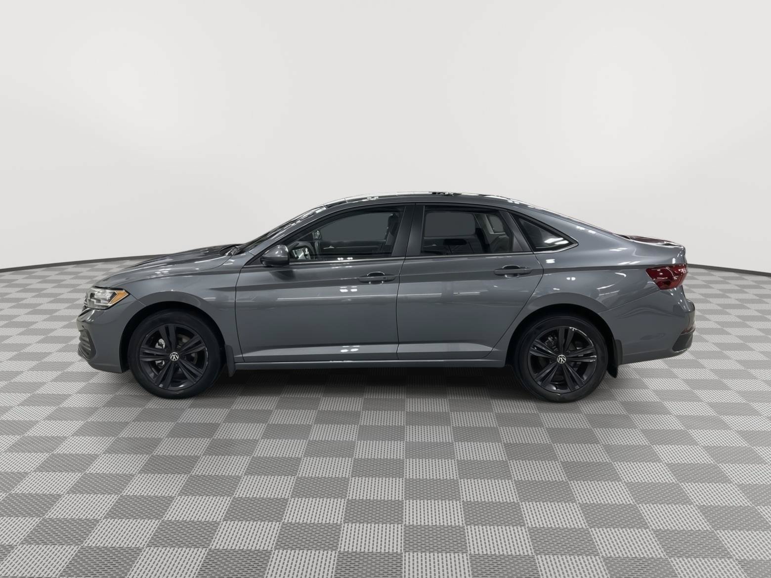 Used 2023 Volkswagen Jetta SE FWD image 7