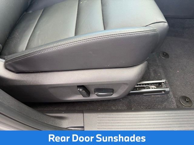 Used 2025 Nissan Rogue SL w/ Tech Package image 17