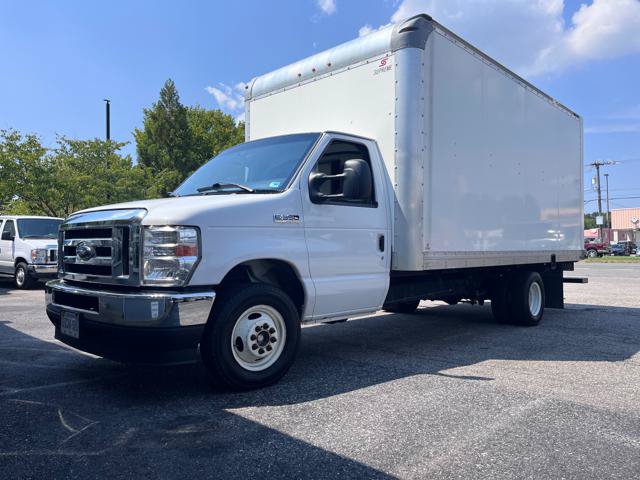 Used 2022 Ford E-350 and Econoline 350 Super Duty w/ Power Windows & Locks Group RWD image 8