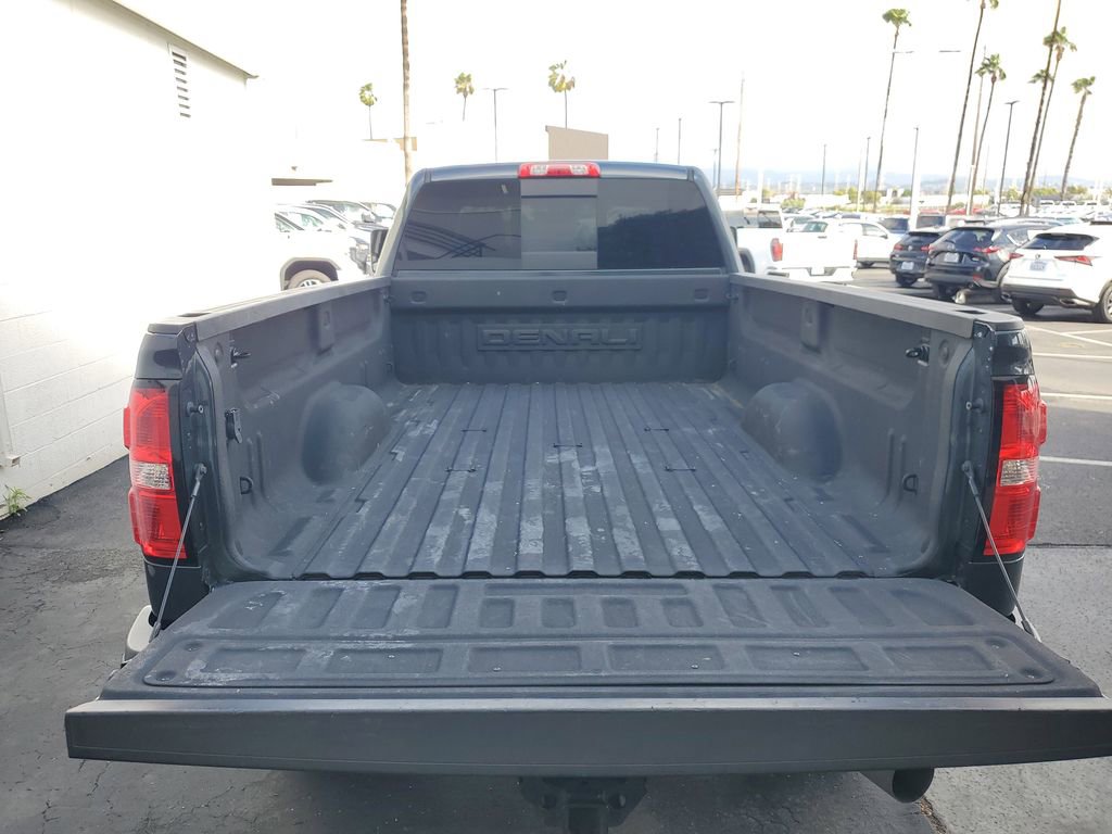 Used 2017 GMC Sierra 3500 Denali image 9