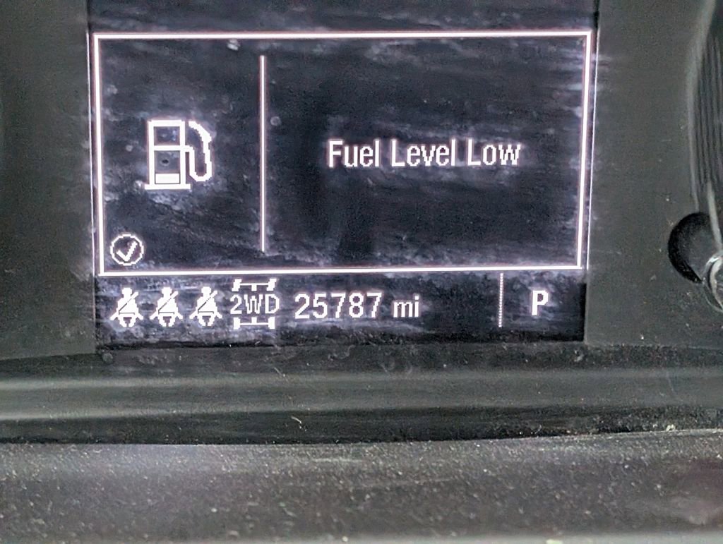 Used 2025 Chevrolet Silverado 2500 Custom w/ Custom Value Package image 14