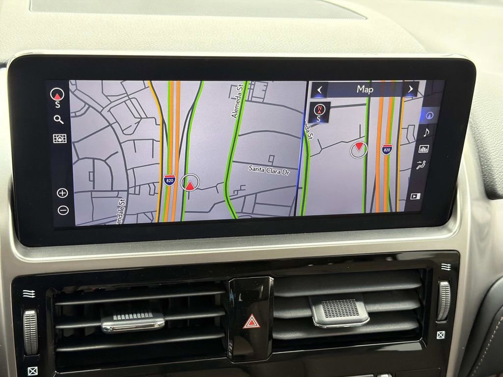 Used 2023 Lexus GX 460 Premium w/ Premium Package image 22