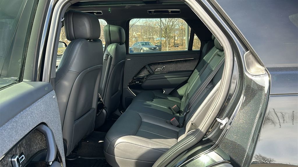 Used 2023 Land Rover Range Rover Sport SE image 21
