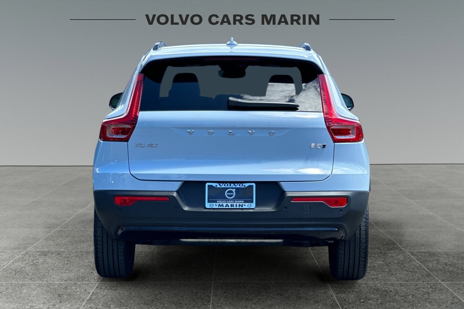 New 2026 Volvo XC40 B5 Plus w/ Protection Package Premier image 7