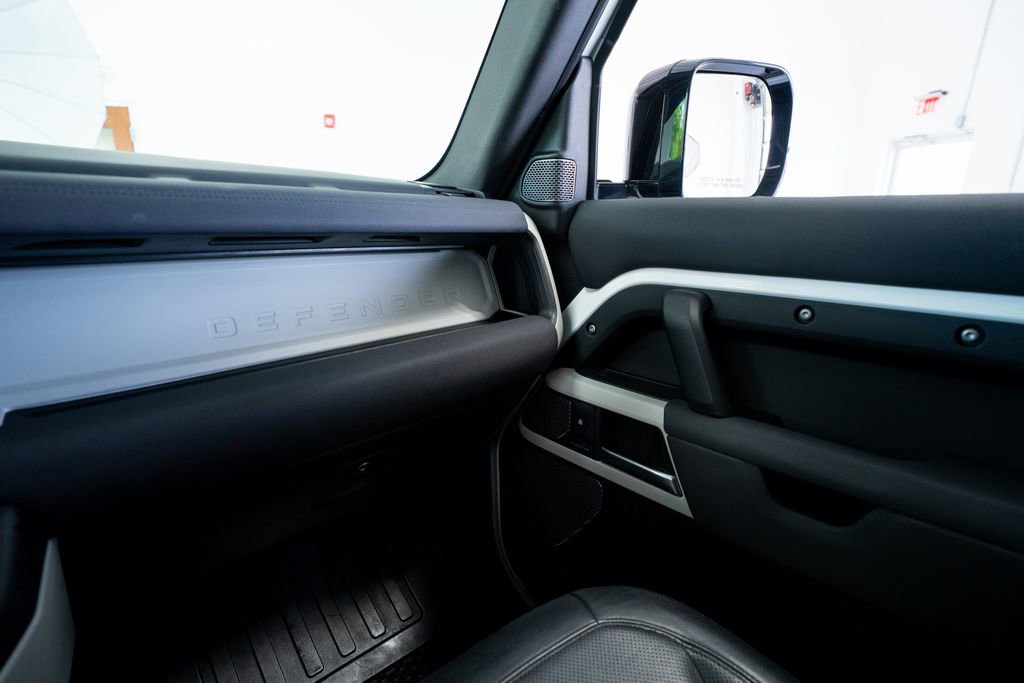 Used 2022 Land Rover Defender 90 S AWD/4WD image 45