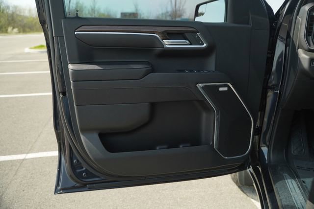 Used 2023 Chevrolet Silverado 1500 RST w/ Convenience Package II image 16