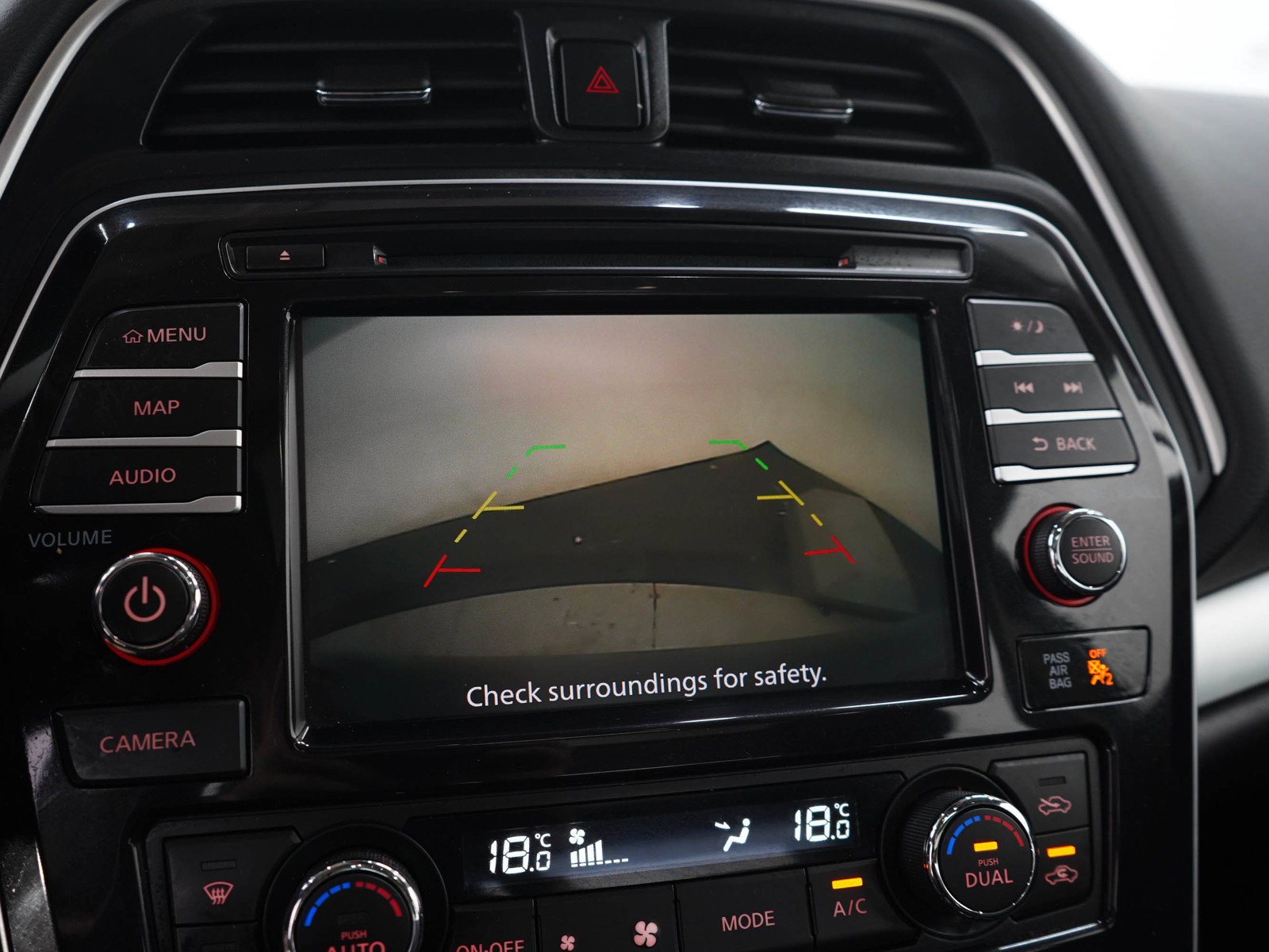 Used 2023 Nissan Maxima SL FWD image 28