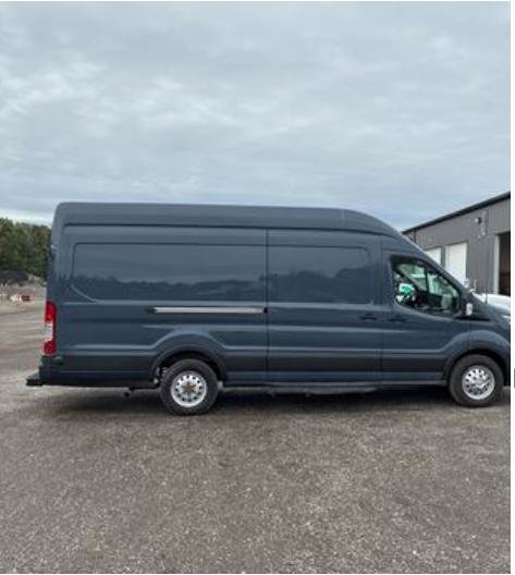 Used 2022 Ford Transit 250 148 High Roof Extended AWD w/ Parcel Delivery Package image 2