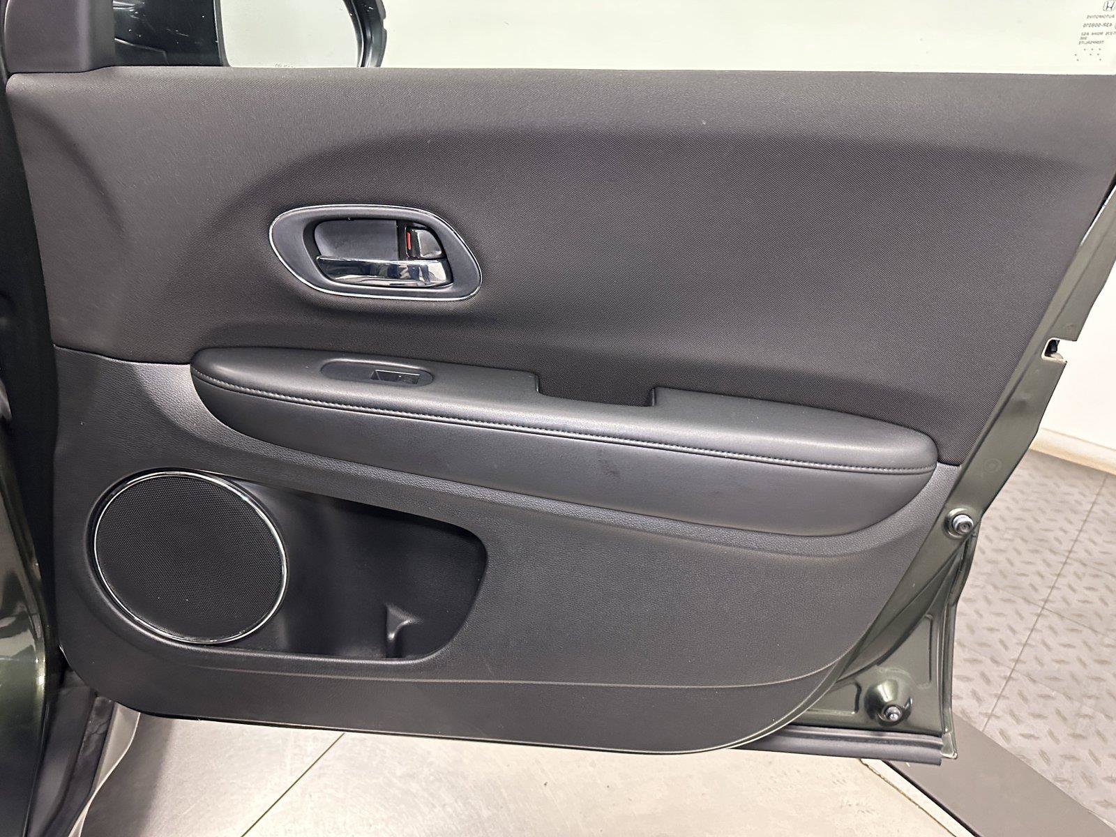Certified 2018 Honda HR-V EX image 36