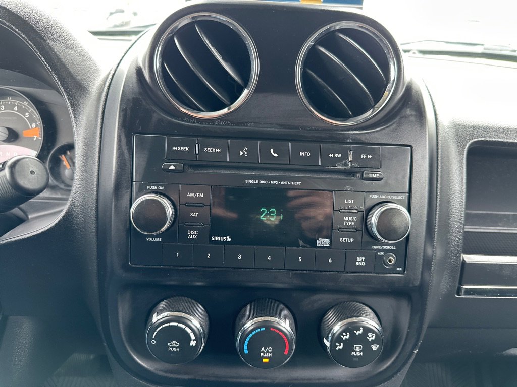 Used 2017 Jeep Patriot Latitude image 17