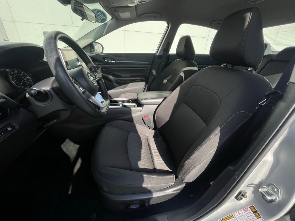 Used 2024 Nissan Altima 2.5 SV image 27