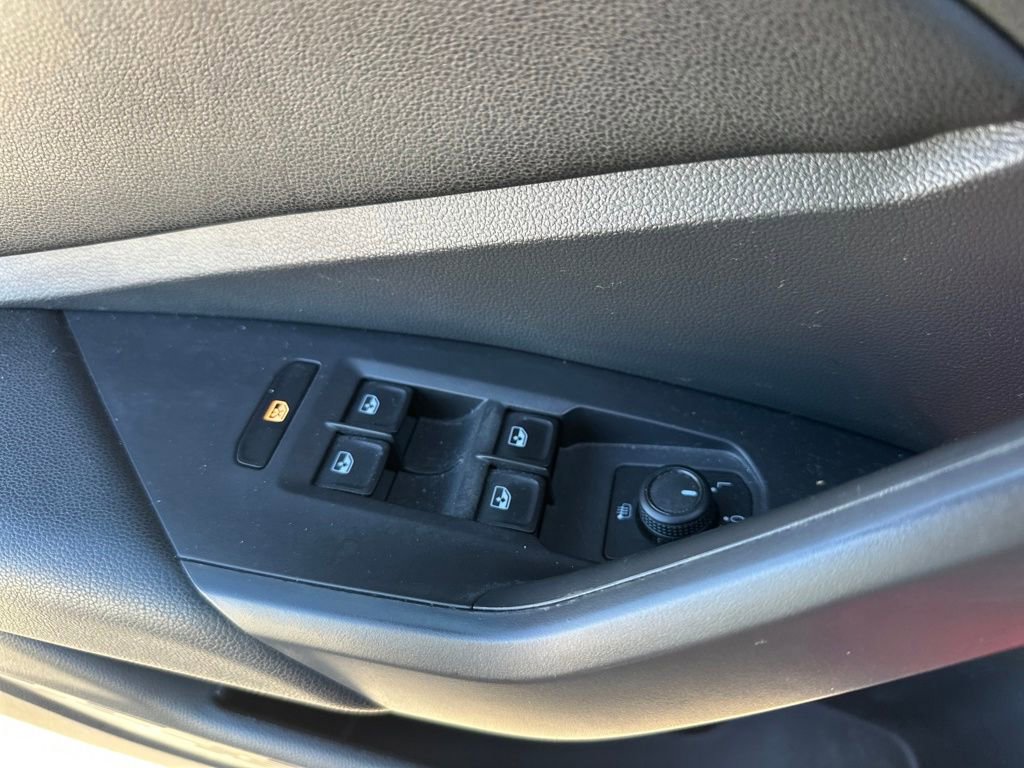 Used 2019 Volkswagen Jetta GLI image 12