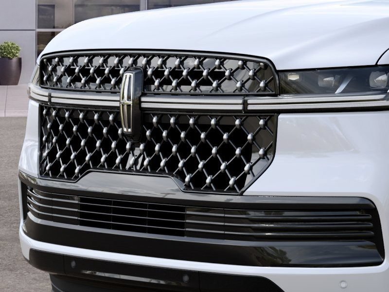 New 2027 Lincoln Navigator L Black Label AWD/4WD image 17