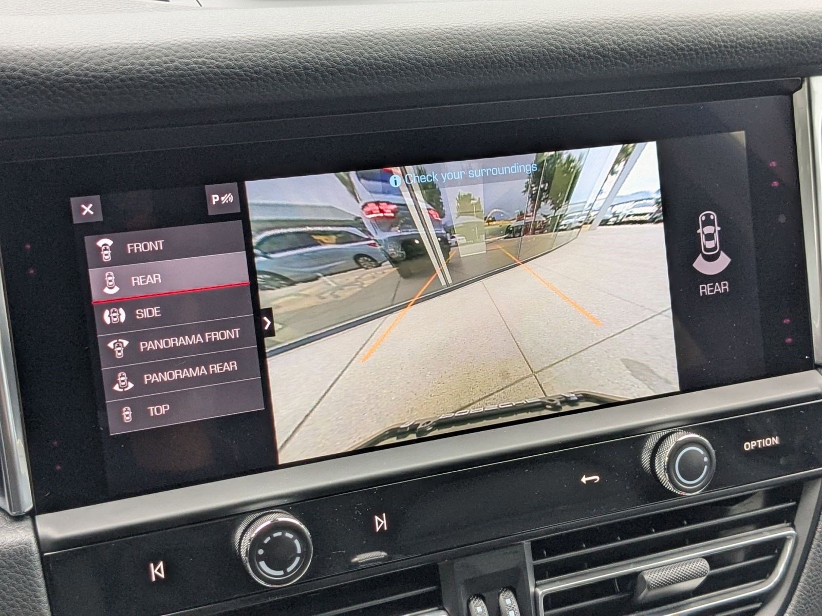 Certified 2026 Porsche Macan AWD/4WD image 19