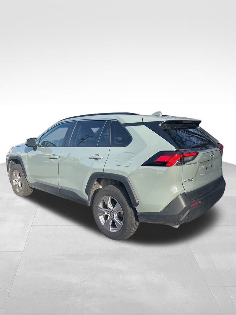 Used 2023 Toyota RAV4 XLE image 4