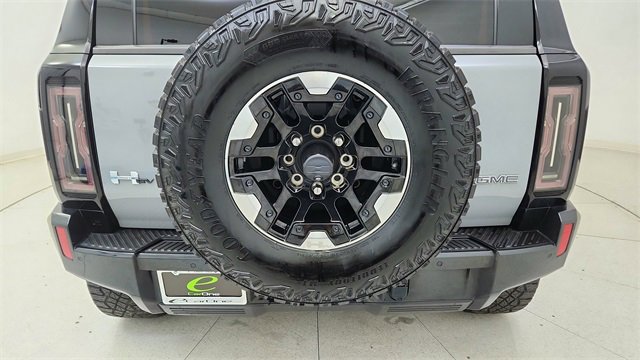 Used 2024 GMC Hummer EV 3X w/ Extreme Off-Road Package image 11