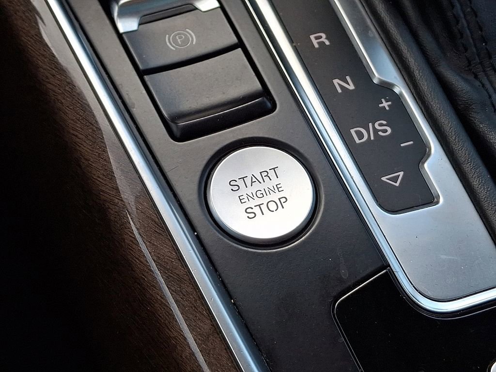 Used 2016 Audi Q5 2.0T Premium Plus w/ Technology Package image 28