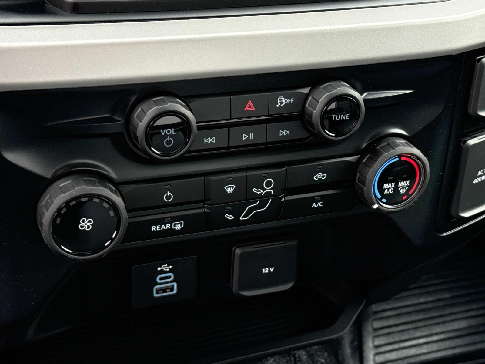 New 2026 Ford F550 4x4 Crew Cab Super Duty image 15
